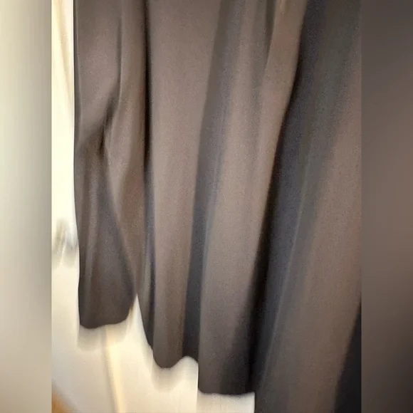 LuluLemon Men's Black Long Sleeve Shirt - Picture 6 of 14